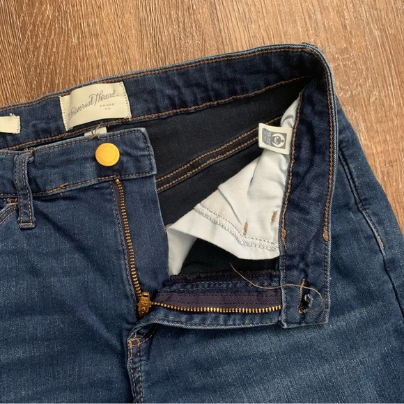 Universal Thread Mid Rise Skinny Jeans Size 4 - Picture 4 of 9